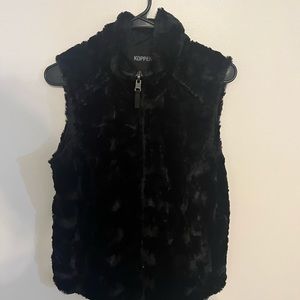 Zip up Black Faux Fur Vest